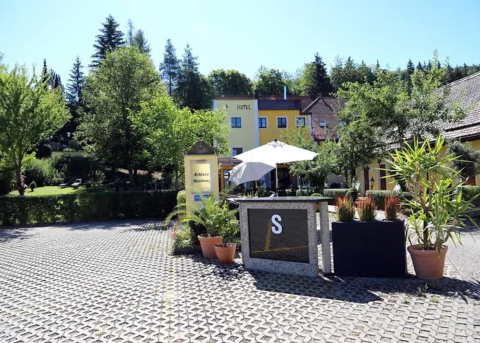 Otel Schlossresidenz Heitzenhofen 3*