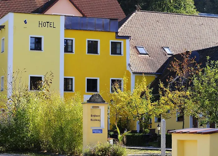 Otel Schlossresidenz Heitzenhofen 3*