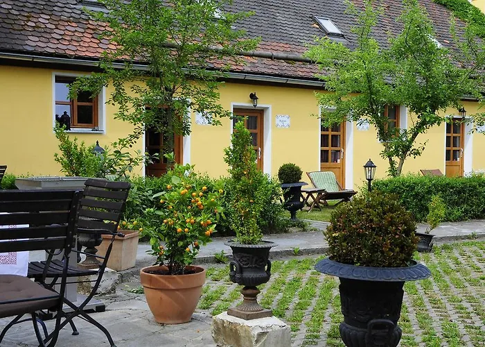Schlossresidenz Heitzenhofen Otel Duggendorf