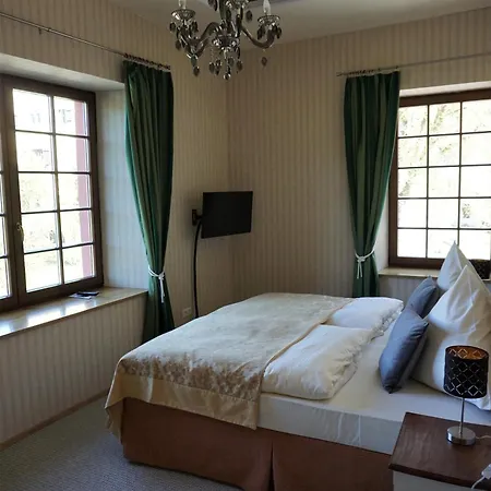 Hotel Schlossresidenz Heitzenhofen Duggendorf