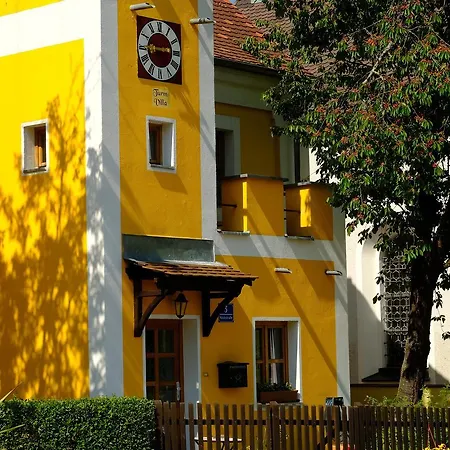 Schlossresidenz Heitzenhofen Отель 3*