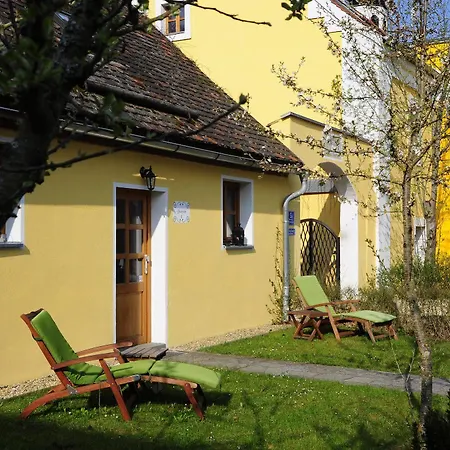 Schlossresidenz Heitzenhofen Hotel