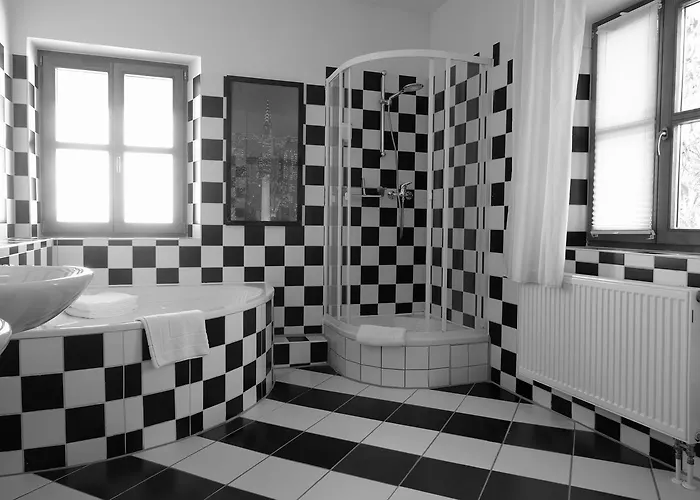 Schlossresidenz Heitzenhofen فندق 3*